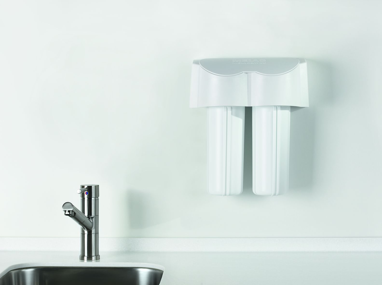 Melag MELAdem - Wasseraufbereitung Ionenaustauscher-Anlage